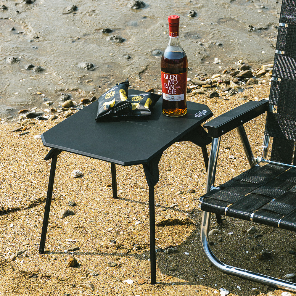 Cavi Beach Table 48